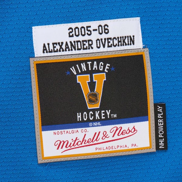 Men's Washington Capitals Alexander Ovechkin Mitchell & Ness White 2005/06 Power Play Jersey - Image 8