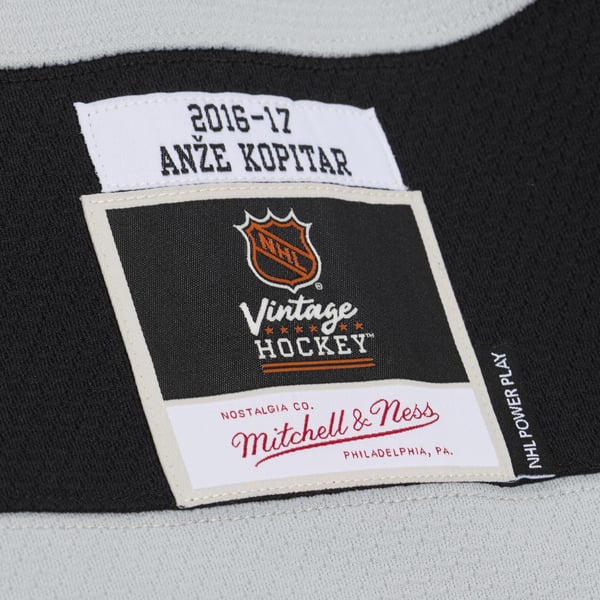Men's Los Angeles Kings Anze Kopitar Mitchell & Ness Silver 2016/17 Captain Patch Power Play Jersey - Image 12