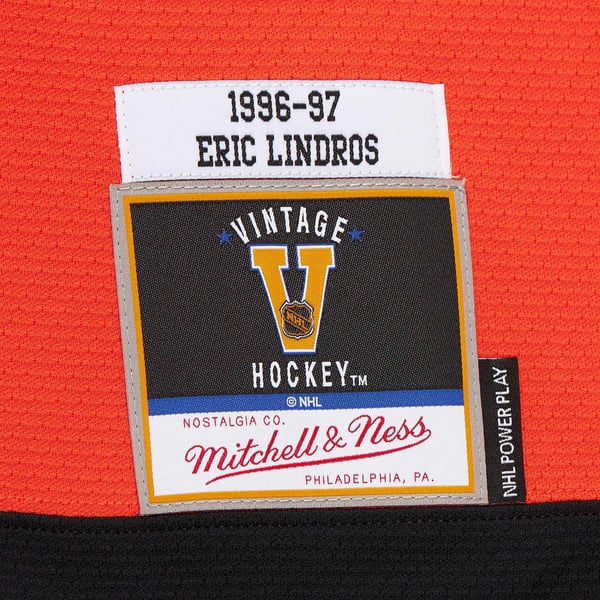 Men's Philadelphia Flyers Eric Lindros Orange 1996-97 Power Play Jersey - Image 8