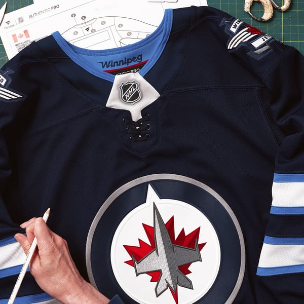 Men's Winnipeg Jets Fanatics Navy Home Authentic Pro Custom Jersey - Image 7