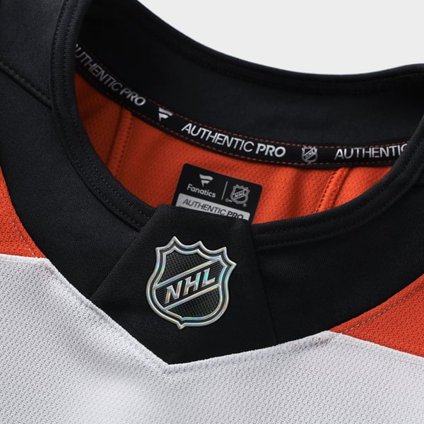 Men's Philadelphia Flyers Fanatics White Away Authentic Pro Jersey - Image 5