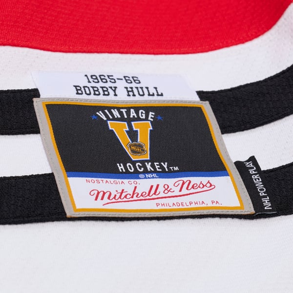 Men's Chicago Blackhawks Bobby Hull Mitchell & Ness Red 1966 Power Play Jersey - Image 5