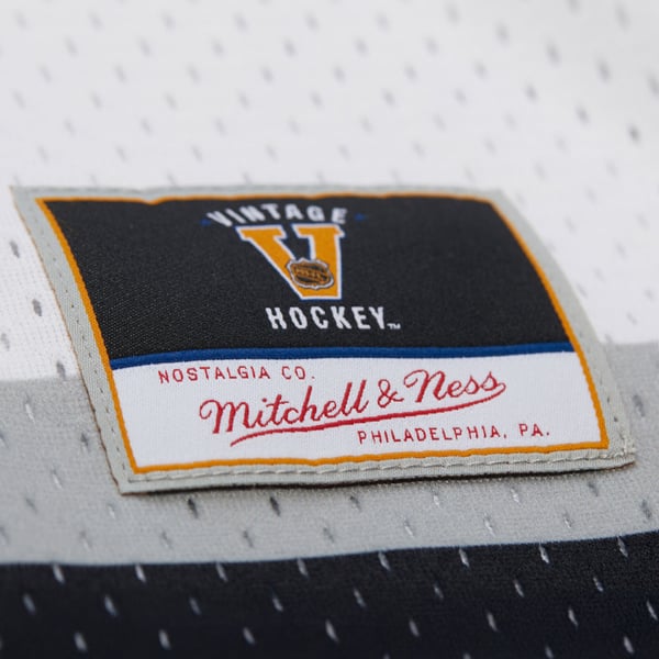Unisex Los Angeles Kings Wayne Gretzky Mitchell & Ness Black Maxxed Out Fashion Basketball Jersey - Image 6